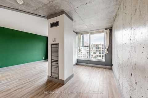 Photo 13 at 819 - 222 The Esplanade, Waterfront Communities C8, Toronto