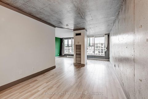 Photo 15 at 819 - 222 The Esplanade, Waterfront Communities C8, Toronto