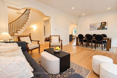 Photo 3 at 35 Water Garden Lane, Sonoma Heights, Vaughan