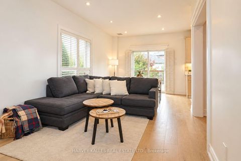 Photo 15 at 35 Water Garden Lane, Sonoma Heights, Vaughan