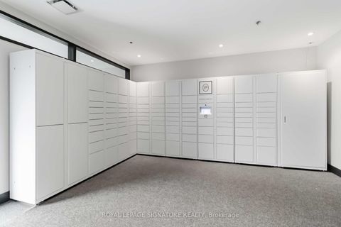 Photo 4 at 225 - 231 Fort York Boulevard, Niagara, Toronto