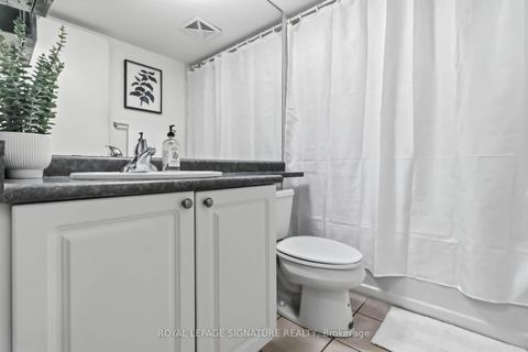 Photo 15 at 225 - 231 Fort York Boulevard, Niagara, Toronto
