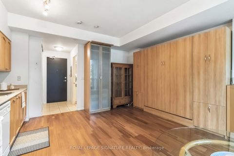 Photo 23 at 225 - 231 Fort York Boulevard, Niagara, Toronto