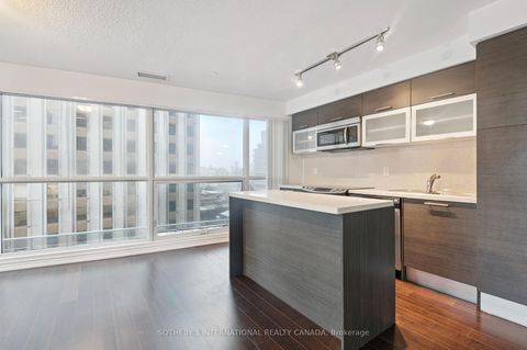 Photo 14 at 602 - 386 Yonge Street, Bay Street Corridor, Toronto