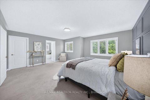 Photo 29 at 162 Estate Garden Drive, Oak Ridges, Richmond Hill