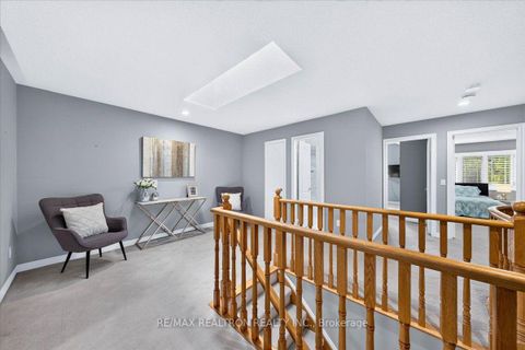 Photo 34 at 162 Estate Garden Drive, Oak Ridges, Richmond Hill