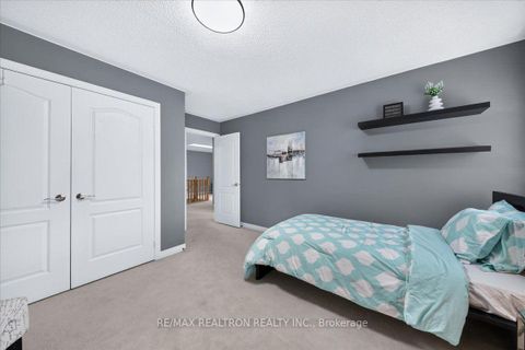 Photo 40 at 162 Estate Garden Drive, Oak Ridges, Richmond Hill