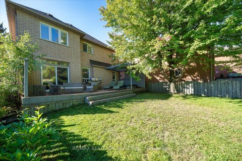Photo 49 at 162 Estate Garden Drive, Oak Ridges, Richmond Hill