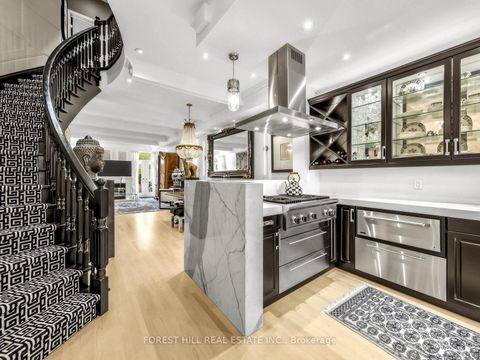 Photo 5 at 21 - 260 Russell Hill Road, Casa Loma, Toronto