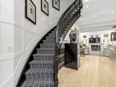 Photo 9 at 21 - 260 Russell Hill Road, Casa Loma, Toronto