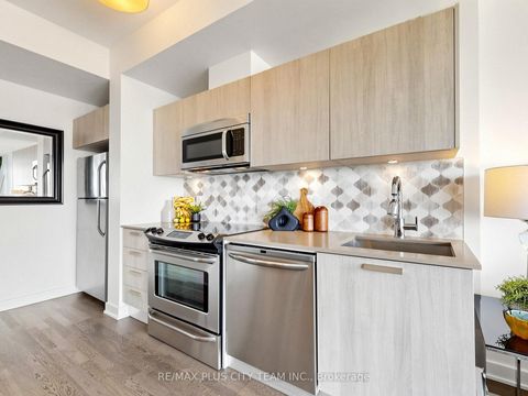 Photo 8 at 1107 - 1815 Yonge Street, Mount Pleasant West, Toronto