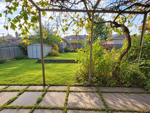 Photo 18 at 7 Pecan Court, Jane Heights, Toronto