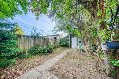 Photo 30 at 441 Delaware Avenue, Junction, Toronto