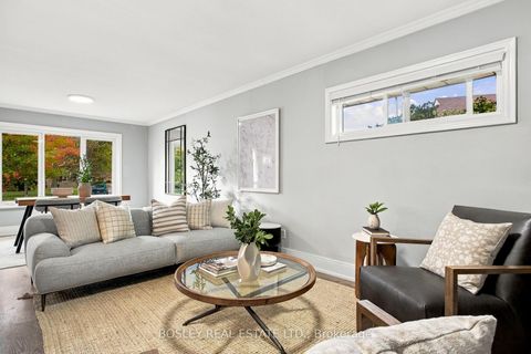 Photo 9 at 56 Christina Crescent, Maryvale, Toronto