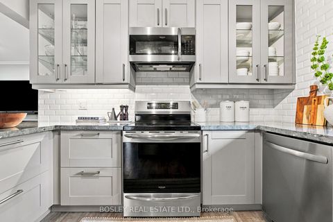Photo 12 at 56 Christina Crescent, Maryvale, Toronto