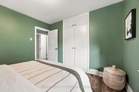 Photo 14 at 56 Christina Crescent, Maryvale, Toronto