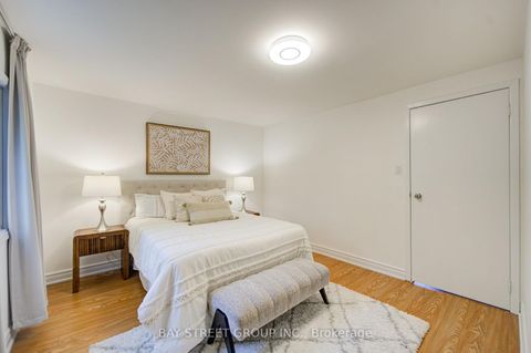 Photo 17 at 20 - 33 Dundalk Drive, Dorset Park, Toronto
