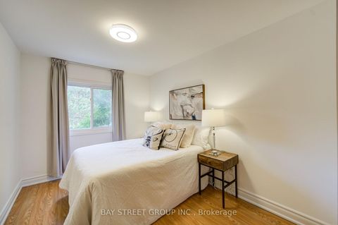 Photo 18 at 20 - 33 Dundalk Drive, Dorset Park, Toronto