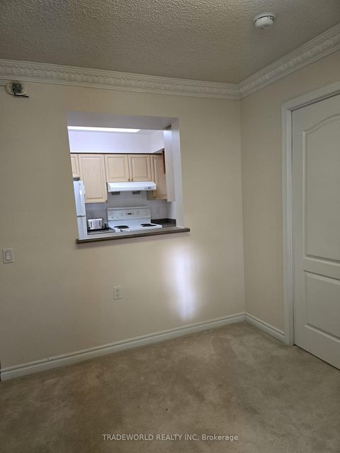 Photo 8 at 911 - 3088 Kennedy Road, Steeles, Toronto