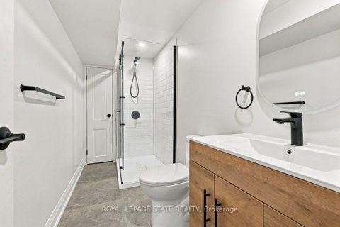 Photo 23 at 44 Viewcrest Circle, Clairville, Toronto