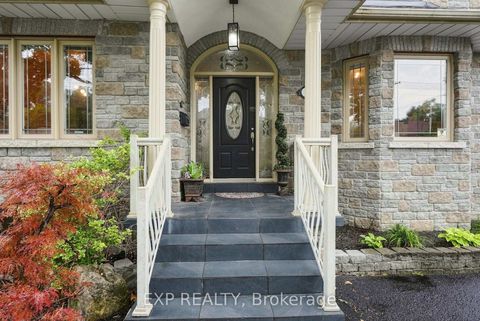 Photo 2 at 101 Cannon Road, Queensway, Toronto