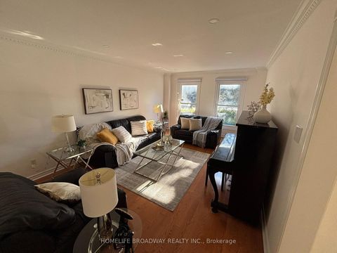 Photo 7 at 7 King's Cross Avenue, Bayview Hill, Richmond Hill
