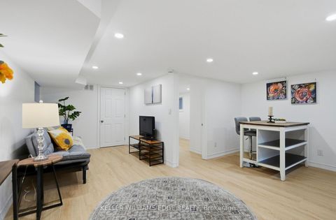 Photo 31 at 28 Conway Avenue, Oakwood Village, Toronto