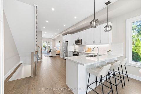 Photo 12 at 9B Linton Avenue S, Cliffside, Toronto