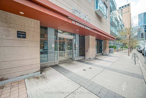Photo 11 at 3901 - 30 Nelson Street, Waterfront Communities C1, Toronto
