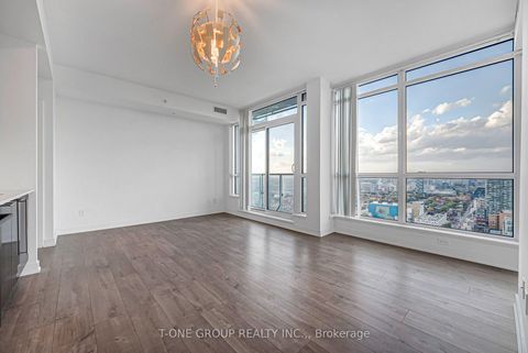 Photo 15 at 3901 - 30 Nelson Street, Waterfront Communities C1, Toronto
