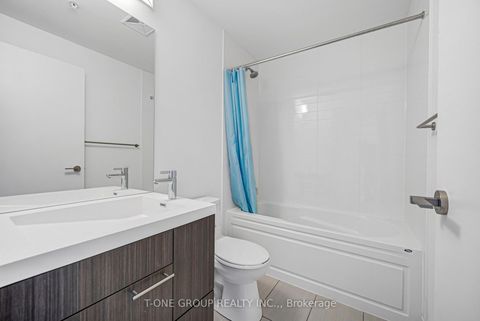Photo 27 at 3901 - 30 Nelson Street, Waterfront Communities C1, Toronto