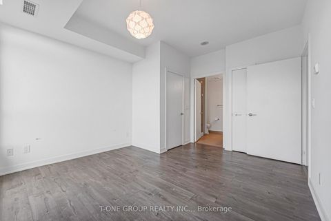 Photo 31 at 3901 - 30 Nelson Street, Waterfront Communities C1, Toronto