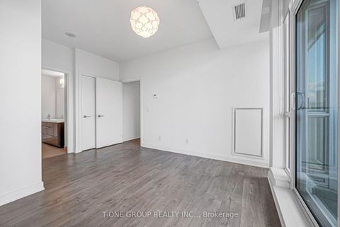 Photo 32 at 3901 - 30 Nelson Street, Waterfront Communities C1, Toronto