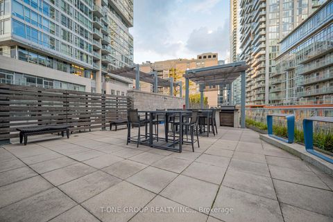 Photo 37 at 3901 - 30 Nelson Street, Waterfront Communities C1, Toronto