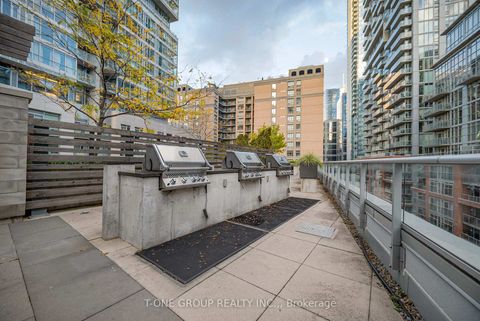 Photo 38 at 3901 - 30 Nelson Street, Waterfront Communities C1, Toronto