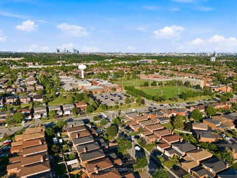 Photo 43 at 112 Jackman Crescent, West Woodbridge, Vaughan