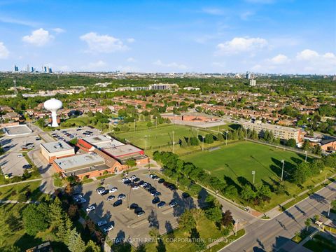 Photo 44 at 112 Jackman Crescent, West Woodbridge, Vaughan