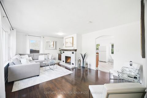 Photo 1 at 29 George Street, Oak Ridges, Richmond Hill