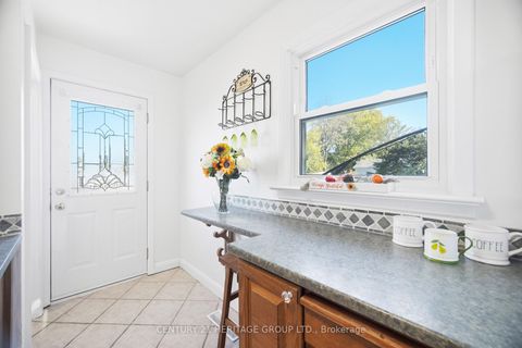 Photo 11 at 29 George Street, Oak Ridges, Richmond Hill