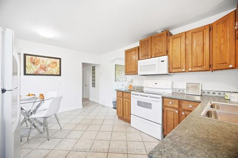 Photo 12 at 29 George Street, Oak Ridges, Richmond Hill