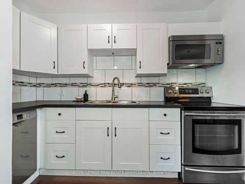 Photo 13 at 62 Newmarket Avenue, Lumsden, Toronto