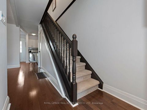 Photo 18 at 62 Newmarket Avenue, Lumsden, Toronto