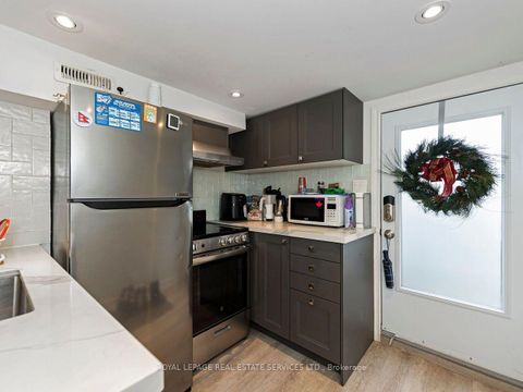 Photo 32 at 62 Newmarket Avenue, Lumsden, Toronto