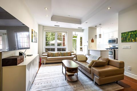 Photo 11 at TH9 - 21 Burkebrook Place, York Mills, Toronto