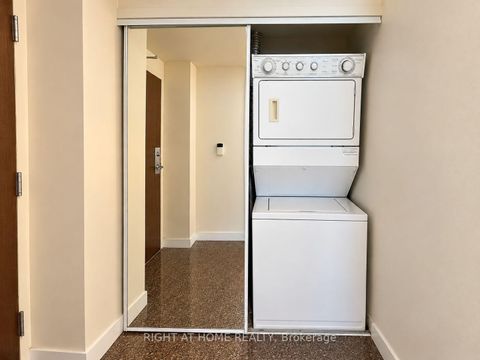 Photo 13 at 2905 - 35 Mariner Terrace, Waterfront Communities C1, Toronto