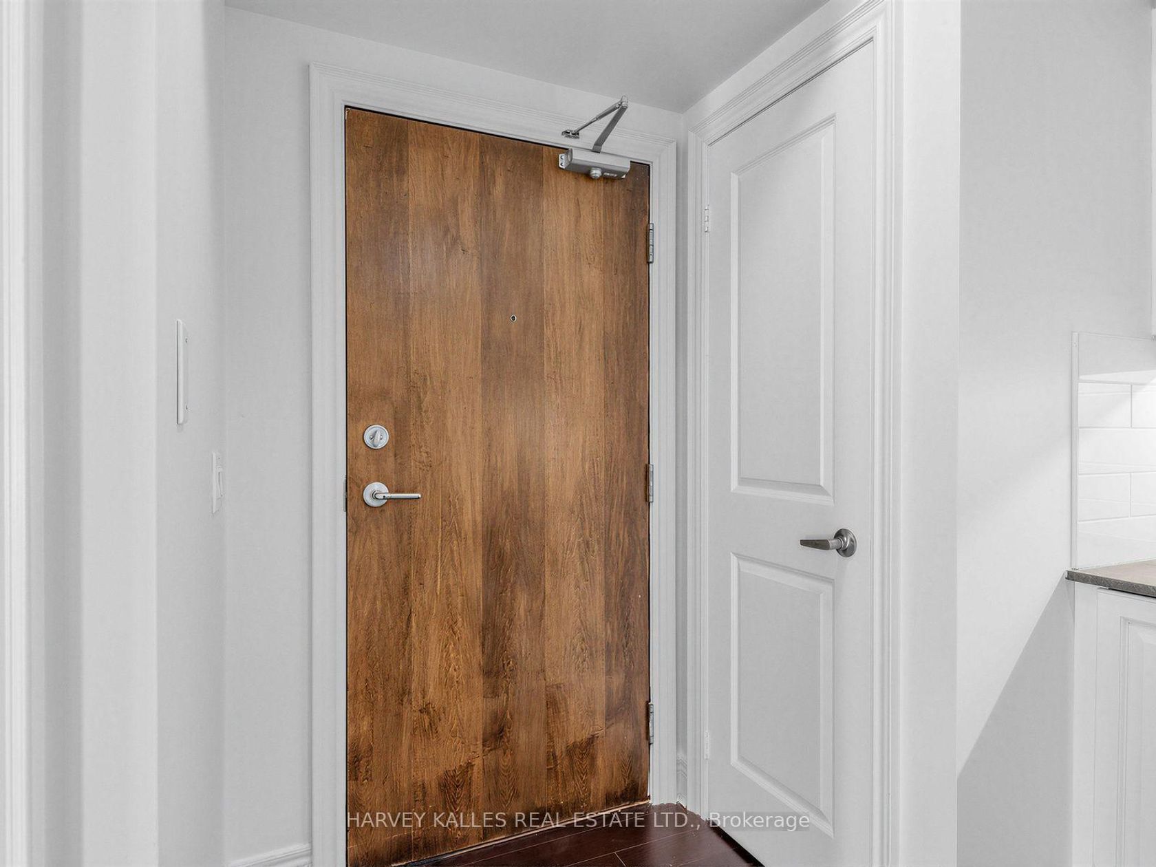 217 - 701 Sheppard Avenue, Clanton Park, Toronto 