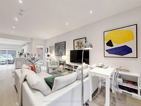Photo 3 at 209 Marlborough Place, Annex, Toronto