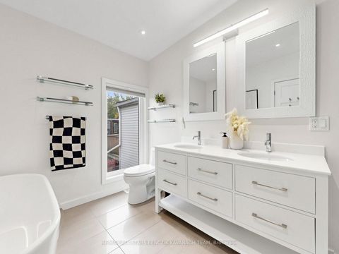Photo 13 at 209 Marlborough Place, Annex, Toronto
