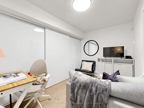 Photo 15 at 209 Marlborough Place, Annex, Toronto