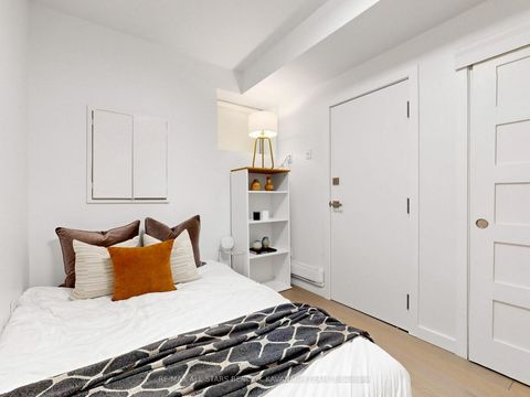 Photo 18 at 209 Marlborough Place, Annex, Toronto